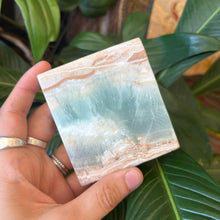 Load image into Gallery viewer, Caribbean Calcite Charging Plate #2