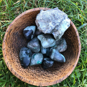 Emerald Tumble Stone